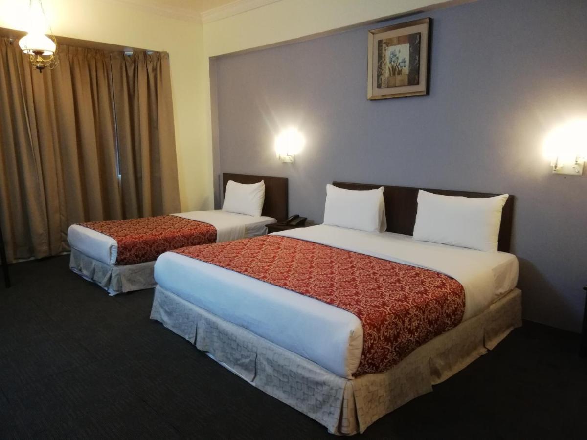 Hotel Damai Parit Buntar Zewnętrze zdjęcie